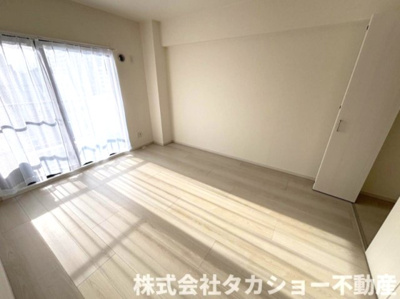 【寝室】 | エースハイムちば | 広くて明るい寝室