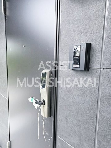 ＭＥＬＬＡＳ武蔵境の玄関