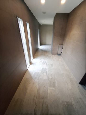 レゾナンス西宮北口のロビー