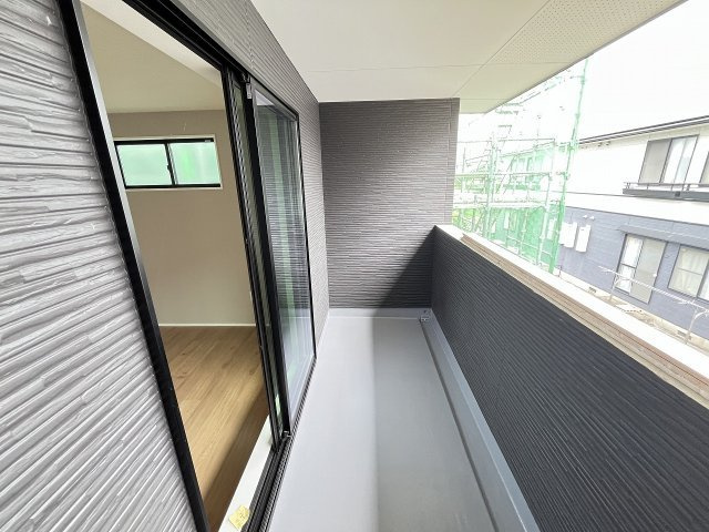 【バルコニー】 | 福岡市東区香椎駅東1丁目2期　1号棟（全1棟）【仲介手数料無料・0円】 | 施工例。施工例は完成時と異なる場合があります。