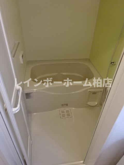 特典：仲介手数料が50％OFFです‼の浴室|追い焚き機能・浴室乾燥機があります