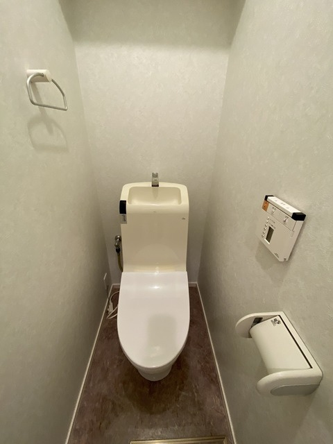 BELTIS椎名町のトイレ|ウォシュレット付き