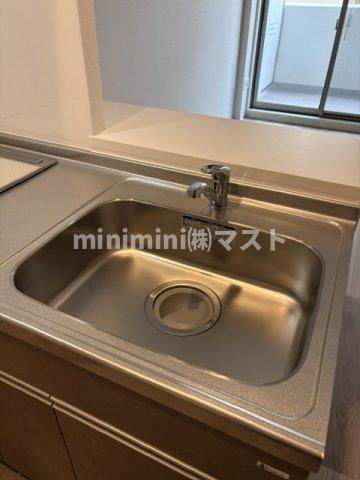 セレニテ難波西アリエのキッチン