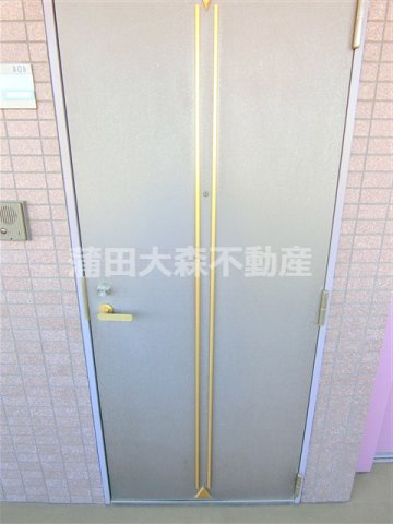 プレール大森EAST(イーストの玄関