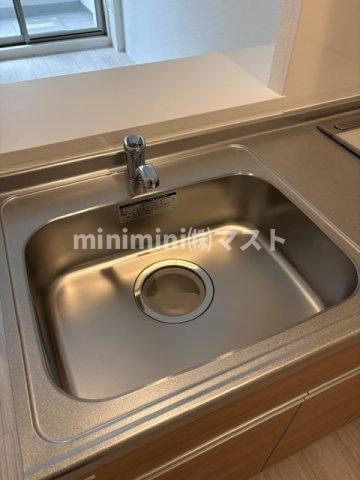 セレニテ難波西アリエのキッチン
