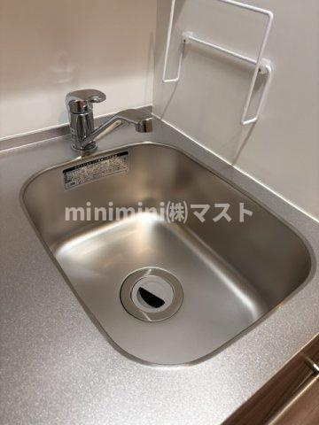 セレニテ難波西アリエのキッチン