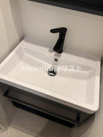 セレニテ難波西アリエの洗面所