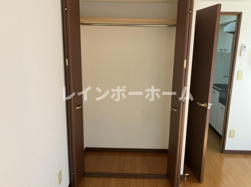 スクエア コートの収納