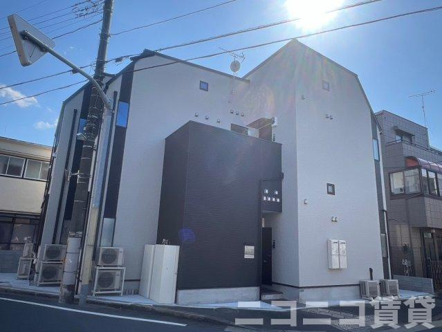 中野区松が丘２丁目のアパートの外観