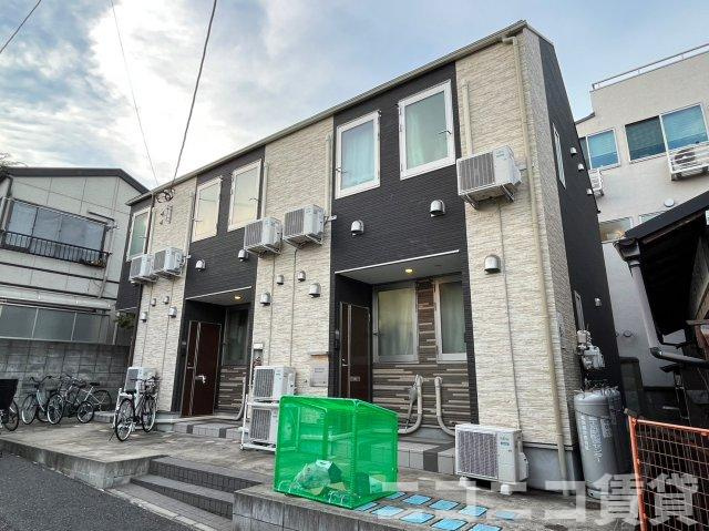 世田谷区野沢４丁目のアパートの外観|
