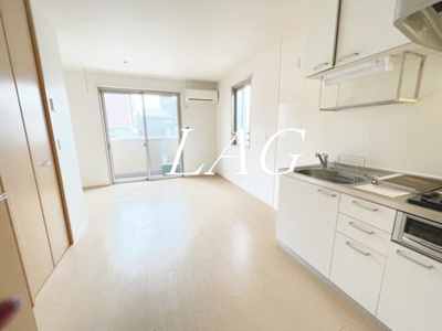 【居間・リビング】 | グランド　ソレーユ | 洋室のお部屋です。