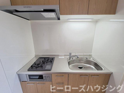 【キッチン】 | ゼフィールサカ | ※同タイプの写真となり、実際のお部屋とは異なる場合があります