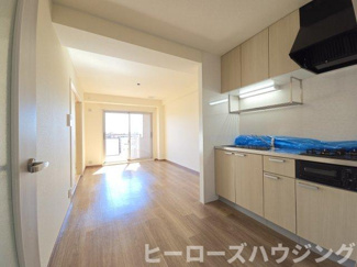 【内装】 | ゼフィールサカ | ※同タイプの写真となり、実際のお部屋とは異なる場合があります