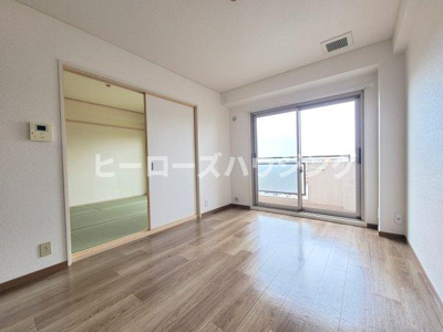 【内装】 | ゼフィールサカ | ※同タイプの写真となり、実際のお部屋とは異なる場合があります