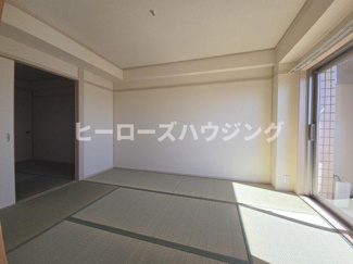 【内装】 | ゼフィールサカ | ※同タイプの写真となり、実際のお部屋とは異なる場合があります