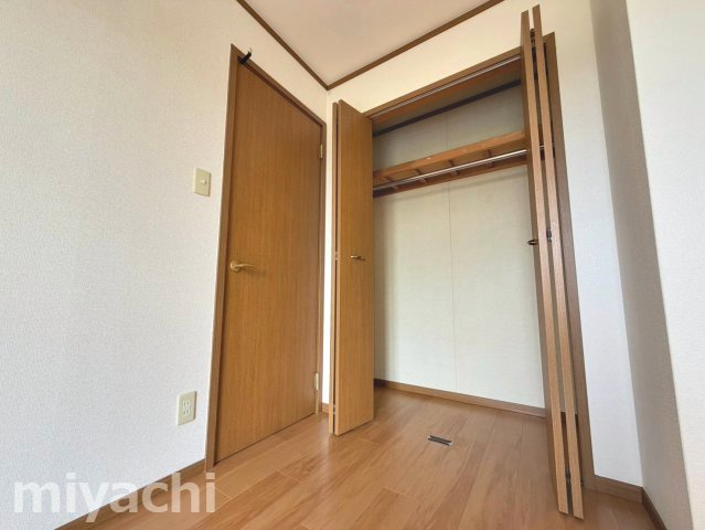 パインヒル石井　Aの収納