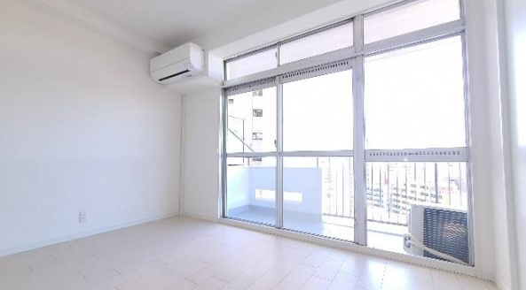 マンション雅叙苑１号棟の内装