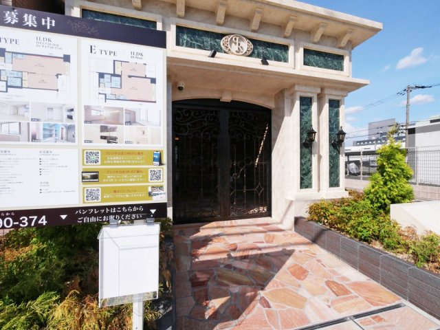 プレジオ長田のエントランス