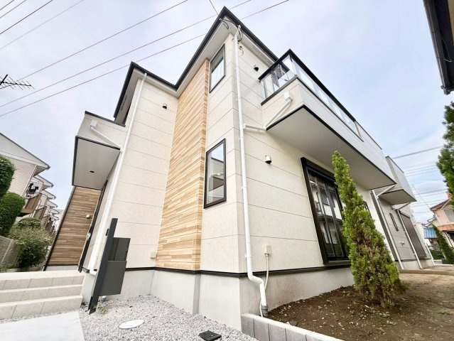 三鷹市井口5丁目　新築戸建　全4棟の外観|2026.09.25撮影

現地ご見学希望・資料請求などお気軽にお問い合わせ下さい！
03-5990-5201