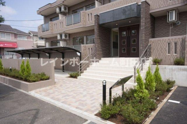 グラツィアつきみ野※初期費用分割後払いサービス利用可能物件のエントランス