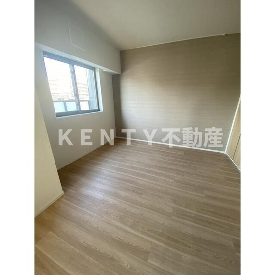 【寝室】 | バウスフラッツ品川大井町 | 広くて明るい寝室
