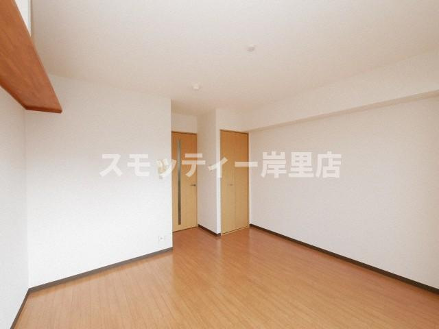 M`PLAZA住吉公園弐番館の居間・リビング