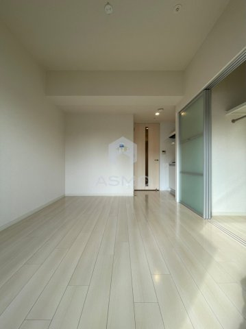 【居間・リビング】 | トレヴァンス梅田 | ※建物内別間取参考写真