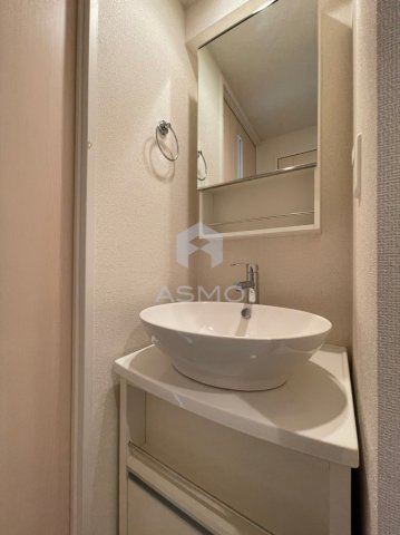 【独立洗面台】 | トレヴァンス梅田 | ※建物内別間取参考写真