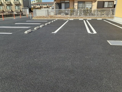 【駐車場】 | グランデ　カーサ | 駐車場に車を止められます
