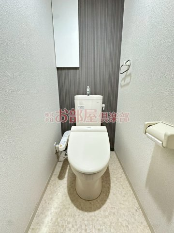 エスペランサ久留米駅前のトイレ|落ち着いた色調のトイレです