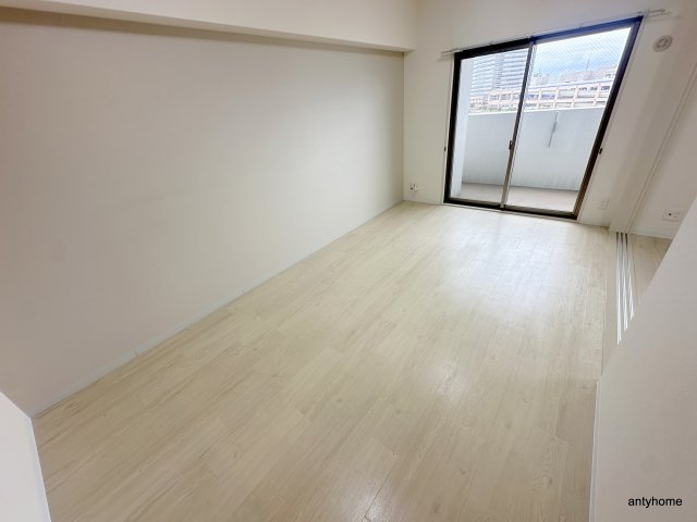 グレースリバー中之島　仲介手数料無料の居間・リビング