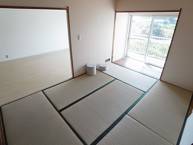 鈴蘭泉台第1ハウスの内装|各部屋日当たり良好です