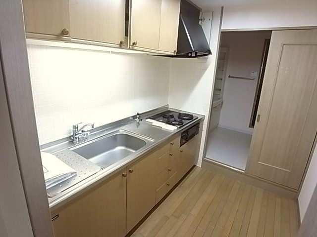 ロイヤルシャトー寝屋川オークビルのキッチン