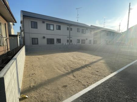 桑原1丁目新築戸建のその他|バス停まで徒歩3分と近く通勤や通学にも便利な場所で、ご家族が快適に過ごせる閑静な住宅街の一角です。