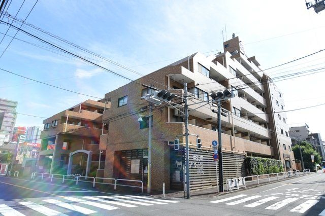 ライオンズマンション板橋中丸町の外観