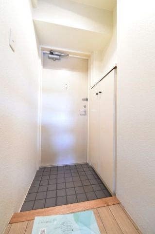 ライオンズマンション板橋中丸町の玄関