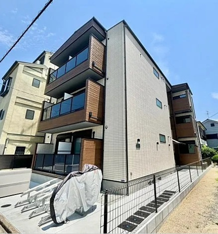 D porta Alegriaの外観