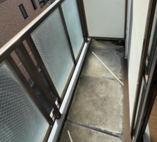 足立区加平３丁目の賃貸マンションのバルコニー