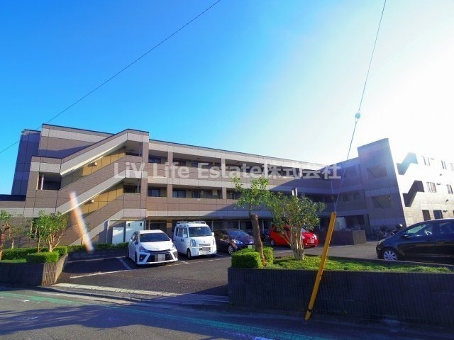 イーストリッチの外観