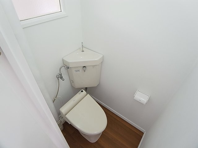 神陵台北住宅69号棟のトイレ|暖房便座付きのトイレ