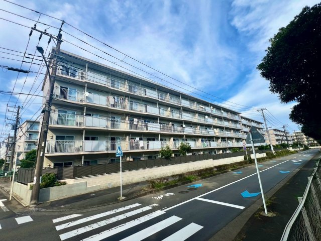 【外観】 | 藤沢ニューライフ7号棟 | 5階建て1階部分