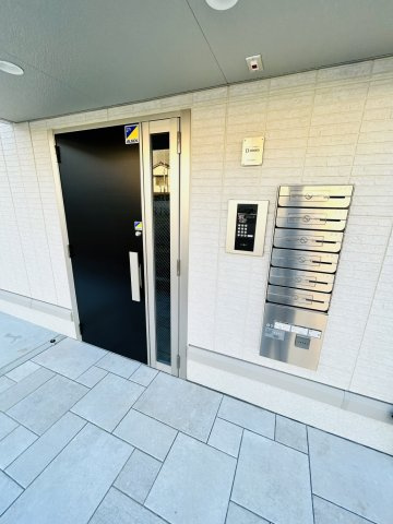 【エントランス】ヴェラアズール 