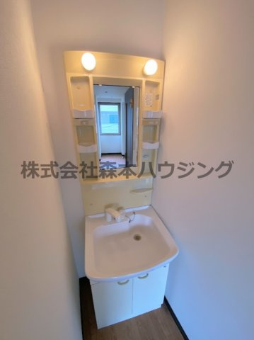 【独立洗面台】 | 　ヴィラナリー大日 | 独立洗面化粧台付き