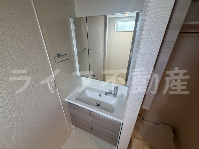 D-ROOM中小阪の独立洗面台