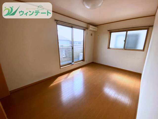 龍ケ崎市直鮒　中古戸建の洋室|二階に4部屋あるのもポイント◎