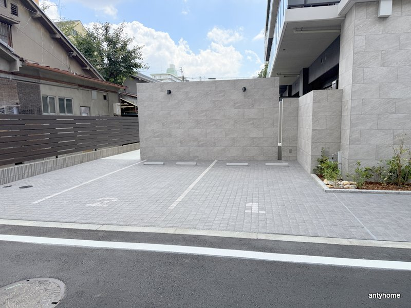 クレリア新深江　仲介手数料無料の駐車場