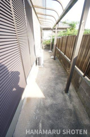 千葉寺町貸家の庭|お問合せは花まる商店まで！