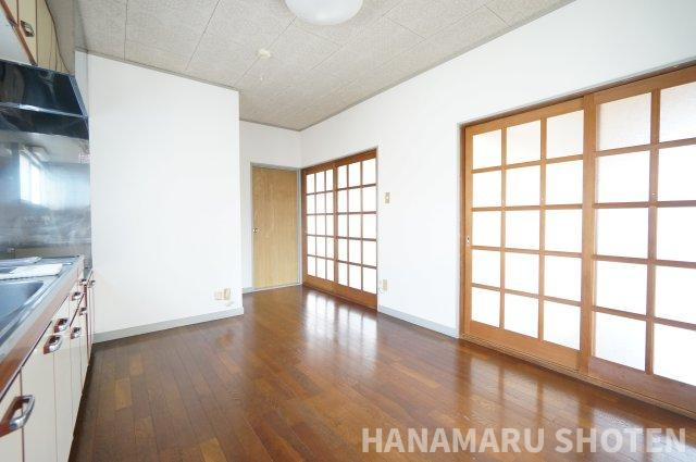 千葉寺町貸家の居間・リビング|水曜日、営業時間外もご相談ください！