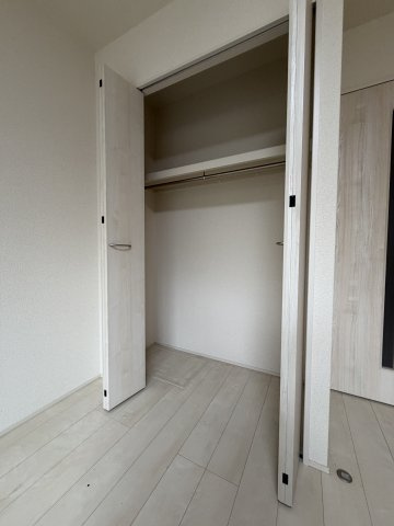 フジパレス尼崎ガーデンⅢ番館の収納