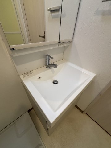 ing Casa西宮Ⅲの独立洗面台